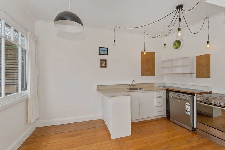 Photo of property in 24 Manhire Street, Spreydon, Christchurch, 8024