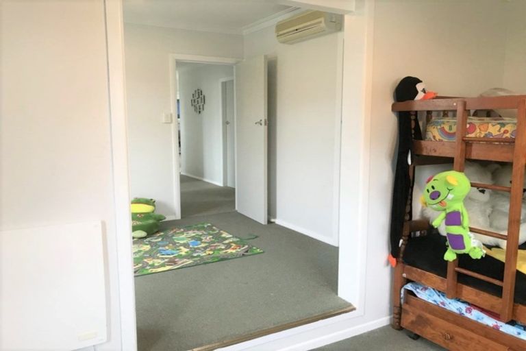 Photo of property in 61 Mako Mako Road, Levin, 5510