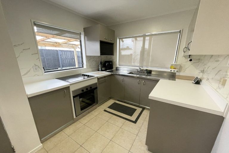Photo of property in 3/24 Mason Street, Moera, Lower Hutt, 5010