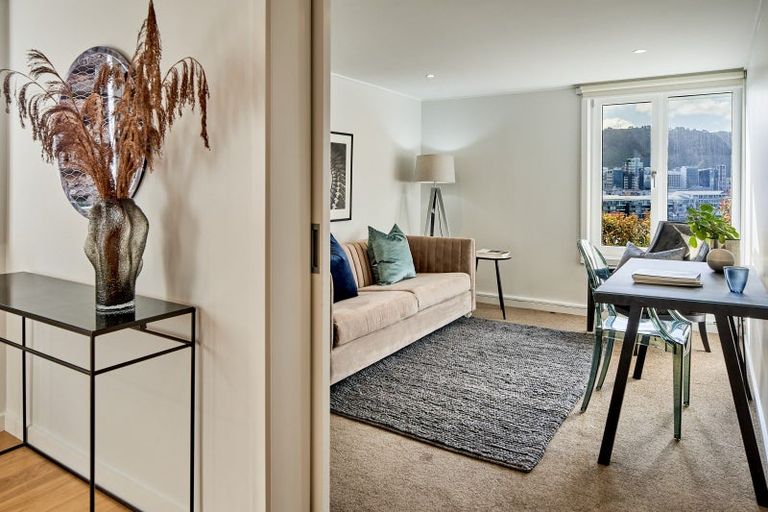 Photo of property in 31 Mcfarlane Street, Mount Victoria, Wellington, 6011