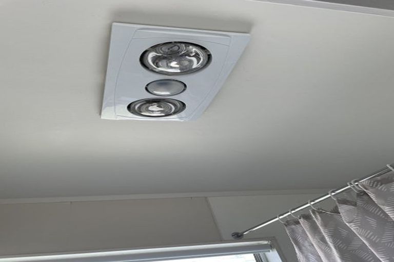 Photo of property in 2/123 Pigeon Mountain Road, Half Moon Bay, Auckland, 2012