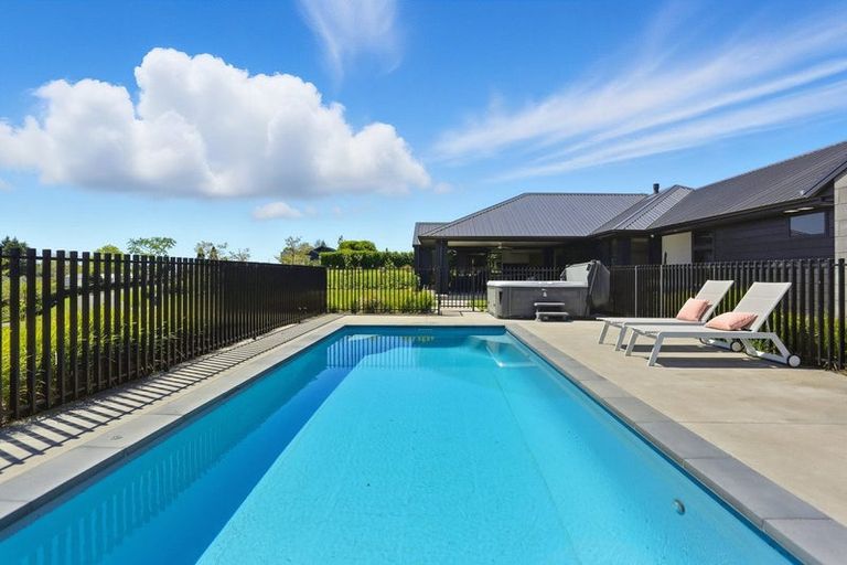 Photo of property in 1 Waimanu Lane, Bethlehem, Tauranga, 3110