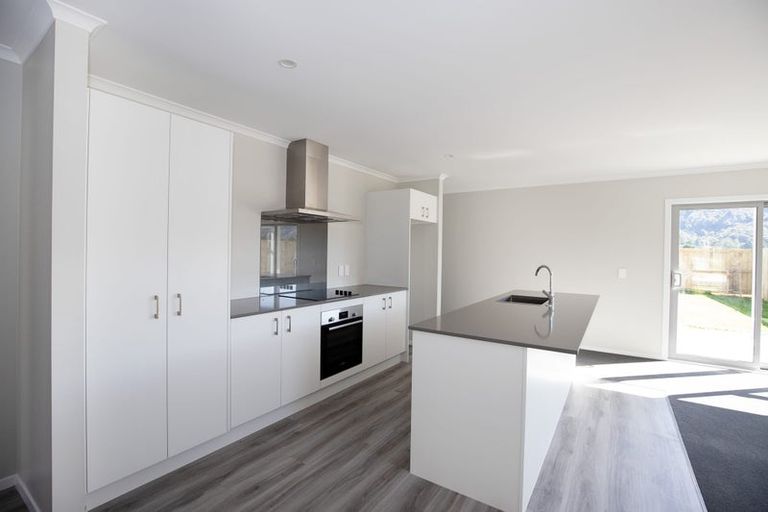 Photo of property in 19 Te Ara O Roimata, Wainuiomata, Lower Hutt, 5014