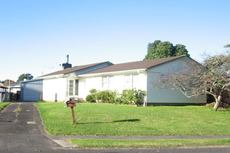 Photo of property in 17 Winsford Street, Manurewa, Auckland, 2102