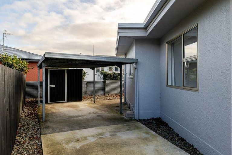 Photo of property in 37 Rewa Street, Takaro, Palmerston North, 4412