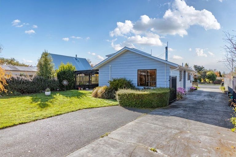Photo of property in 25 Burnett Street, Oxford, 7430