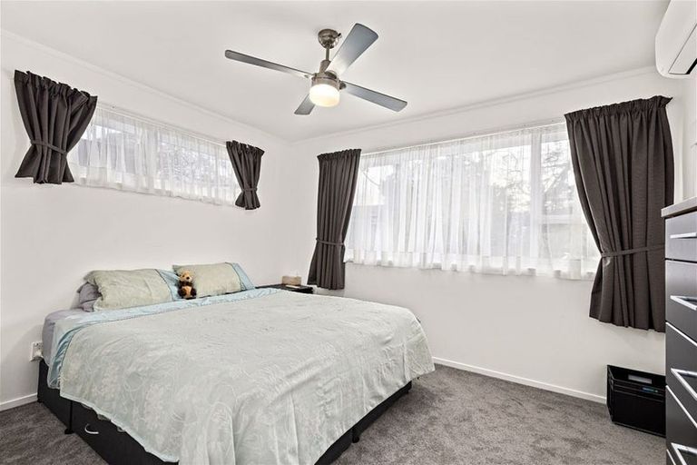 Photo of property in 22 Helena Street, Massey, Auckland, 0614