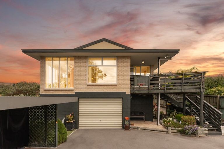 Photo of property in 2/21 Huntsbury Avenue, Huntsbury, Christchurch, 8022