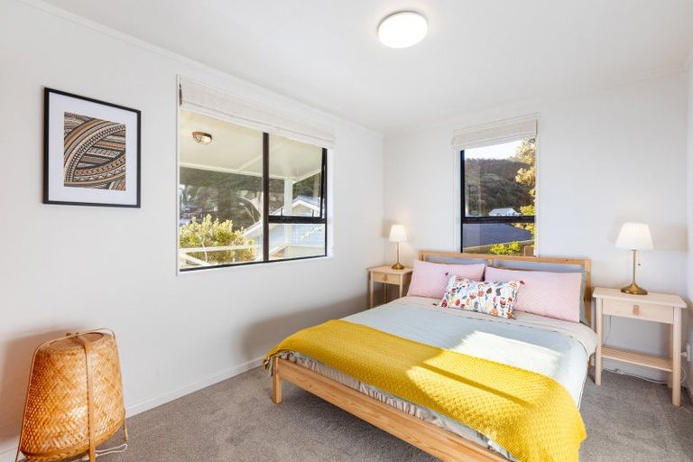 Photo of property in 2b Happy Valley Road, Owhiro Bay, Wellington, 6023