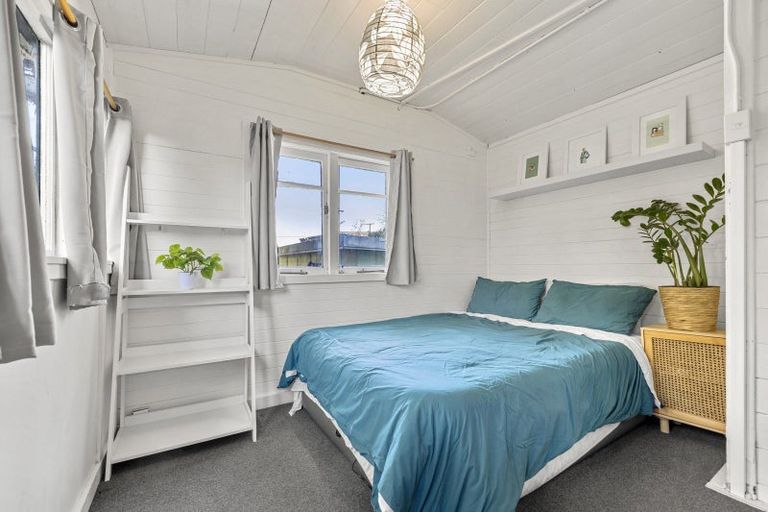 Photo of property in 34 Government Road, Raglan, 3225