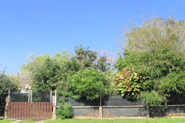 Photo of property in 56 Simpson Road, Papamoa Beach, Papamoa, 3118