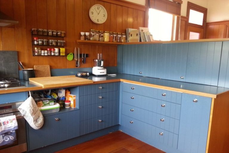 Photo of property in 113 Vauxhall Road, Narrow Neck, Auckland, 0624