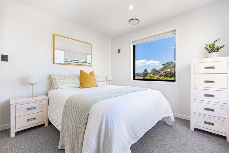 Photo of property in 3 Jack Seabrook Road, Hobsonville, Auckland, 0616