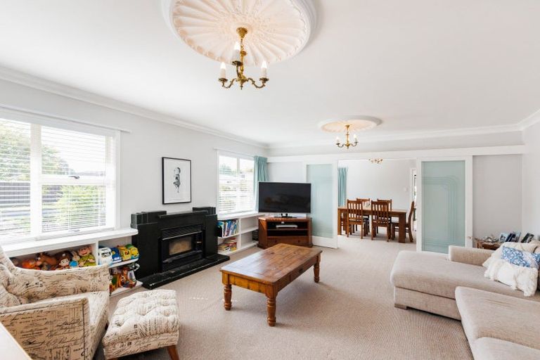 Photo of property in 5 Sheffield Street, Awapuni, Palmerston North, 4412