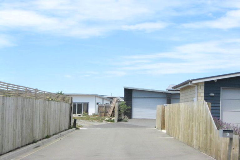 Photo of property in 9 Sandalwood Place, Waimairi Beach, Christchurch, 8083