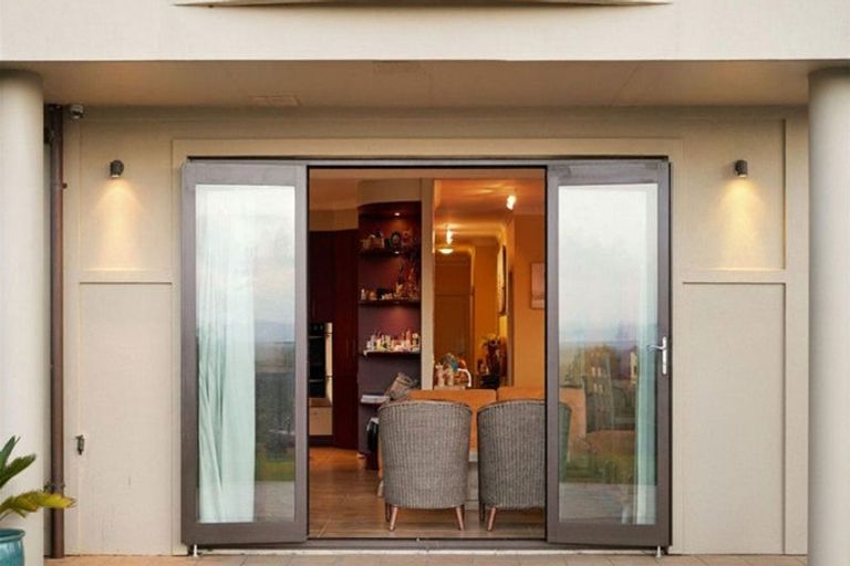 Photo of property in 21 Stonebridge Road, Temple View, Hamilton, 3289