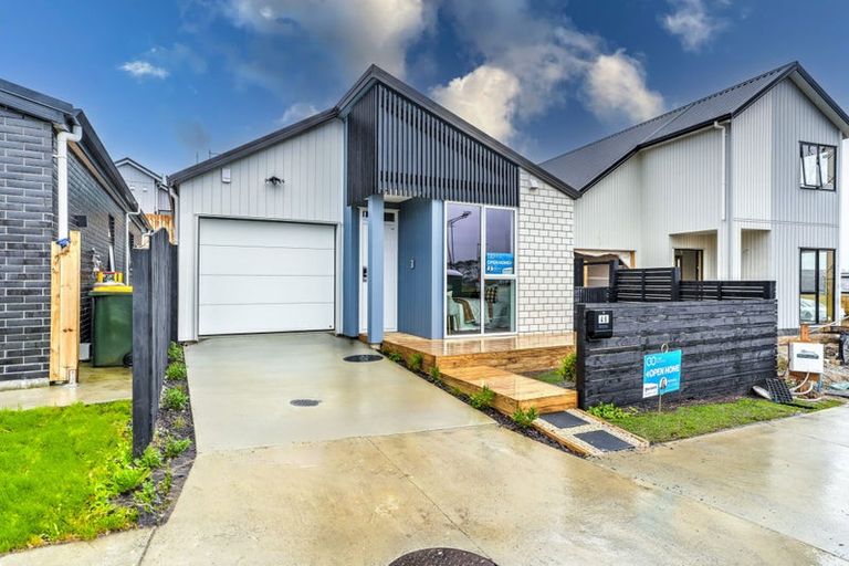 Photo of property in 49 Puwha Street, Massey, Auckland, 0614