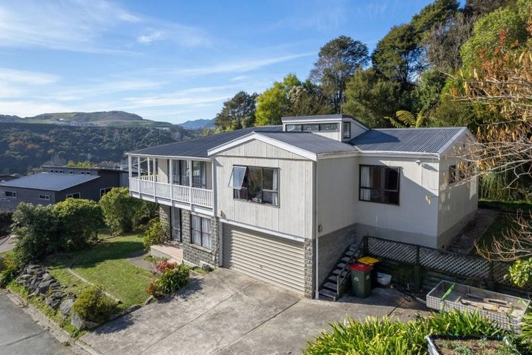 Photo of property in 22 Coster Street, Enner Glynn, Nelson, 7011