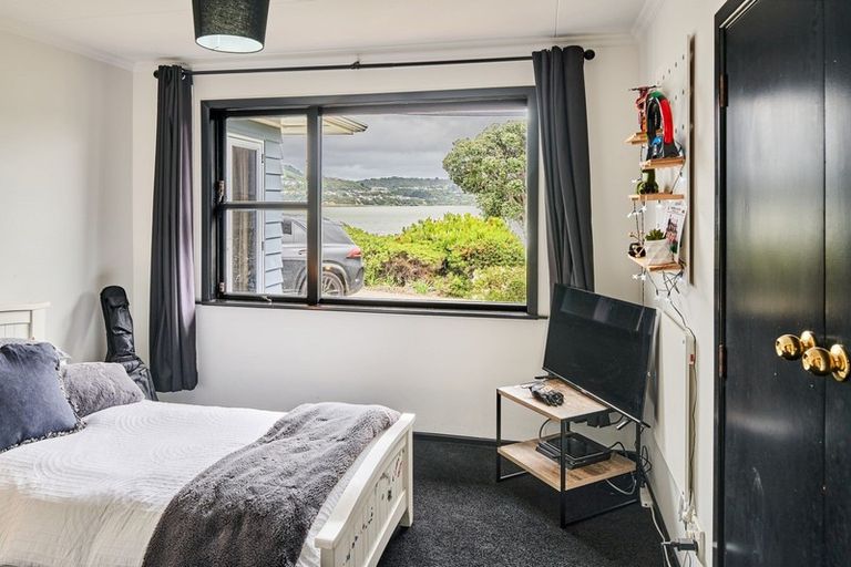 Photo of property in 19 Motukaraka Point, Pauatahanui, Porirua, 5381