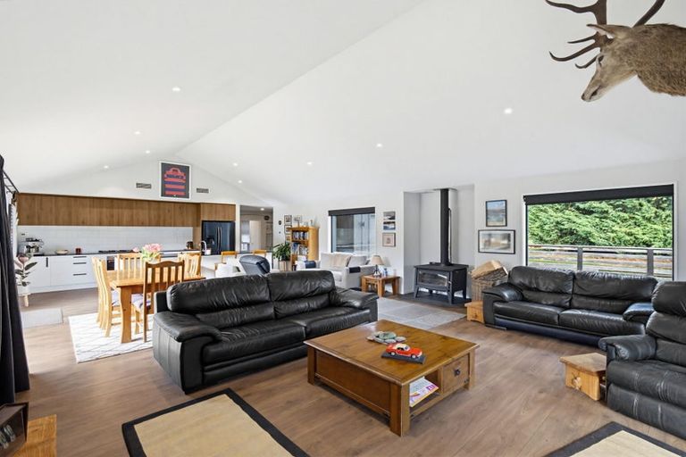 Photo of property in 11 Hart Place, Lake Coleridge, 7572