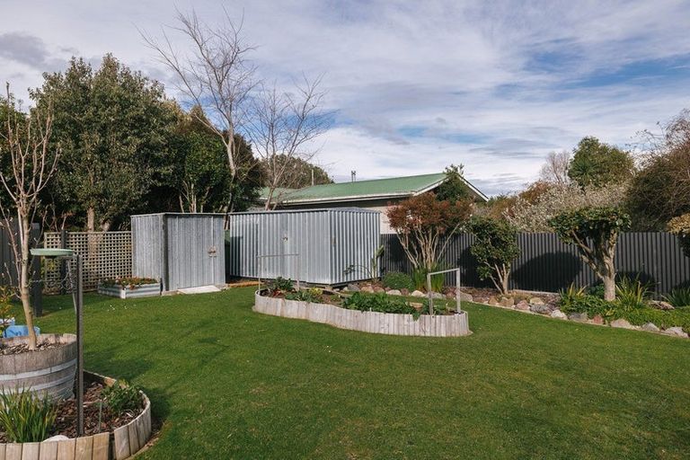 Photo of property in 14 Pollen Street, Woodville, 4920