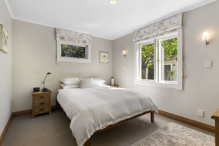 Photo of property in 42 Norwood Road, Bayswater, Auckland, 0622