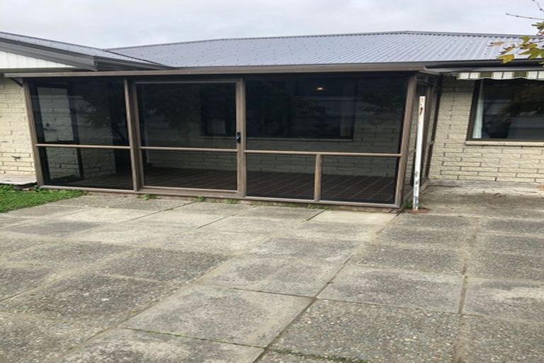 Photo of property in 22 Searells Road, Strowan, Christchurch, 8052