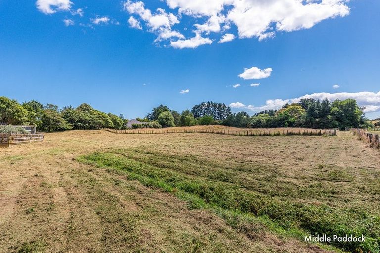 Photo of property in 33 Killalea Place, Paraparaumu, 5032