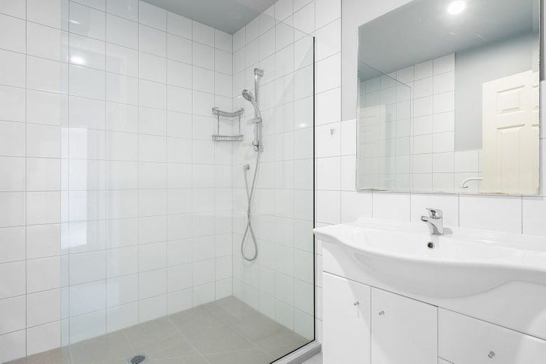 Photo of property in 42b Picton Avenue, Riccarton, Christchurch, 8011