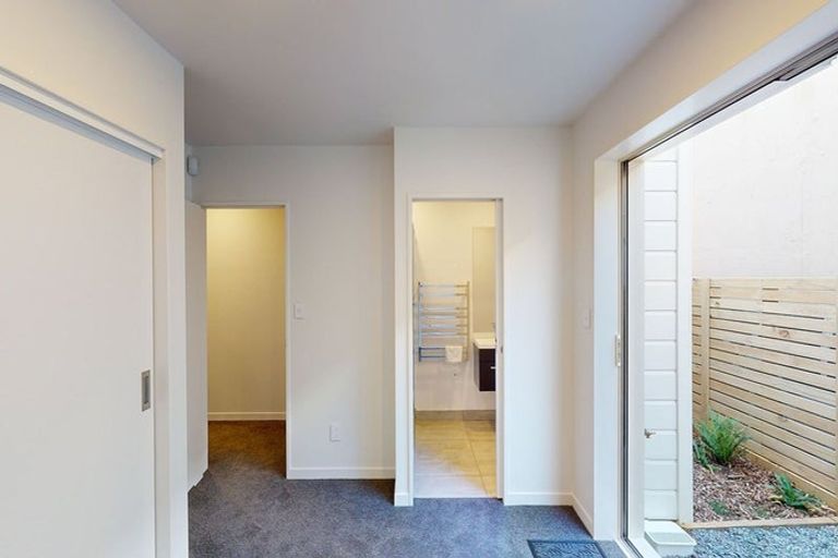 Photo of property in 12/30u Pirie Street, Mount Victoria, Wellington, 6011
