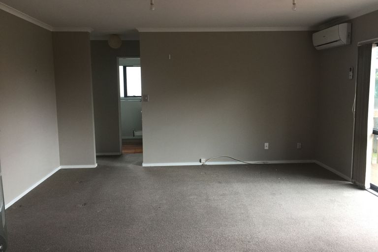 Photo of property in 162c Henderson Valley Road, Henderson, Auckland, 0612