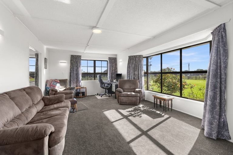 Photo of property in 19 Waipureku Street, Clive, 4102