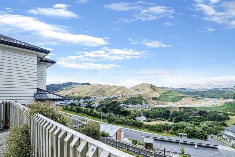 Photo of property in 60 Mauldeth Terrace, Churton Park, Wellington, 6037