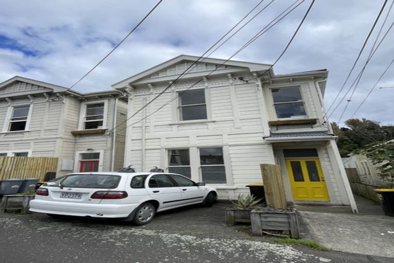 Photo of property in 72-76 Tasman Street, Mount Cook, Wellington, 6021