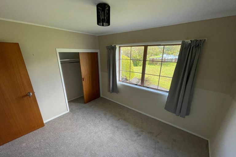 Photo of property in 2 Fitzwater Place, Henderson, Auckland, 0612