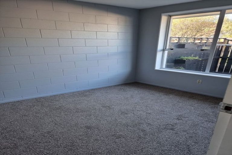 Photo of property in 4/324 Ferry Road, Waltham, Christchurch, 8011