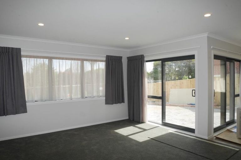 Photo of property in 16 Utauta Street, Waikanae, 5036