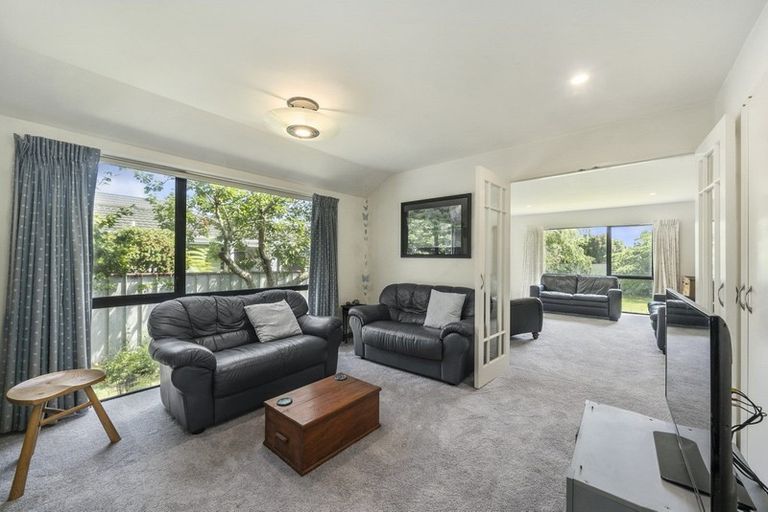 Photo of property in 56 Kapanui Road, Waikanae, 5036