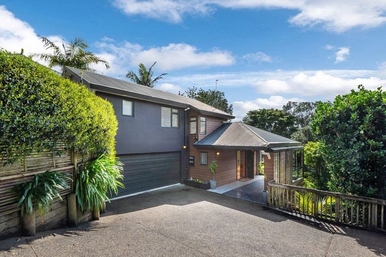 Photo of property in 24a Seaview Avenue, Northcote, Auckland, 0627