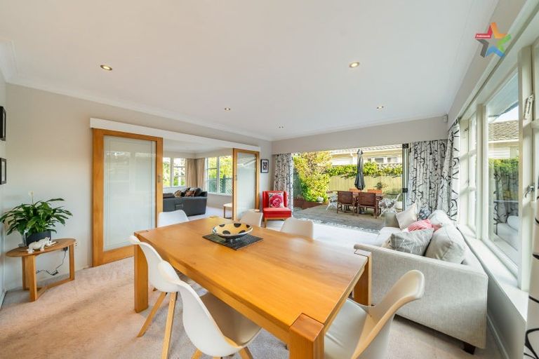 Photo of property in 27 Hinau Street, Woburn, Lower Hutt, 5010