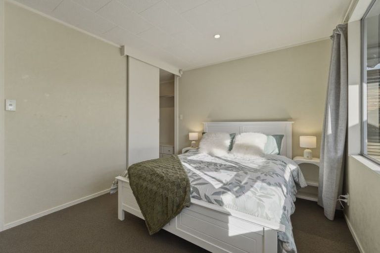 Photo of property in 37 Basley Road, Owhata, Rotorua, 3010