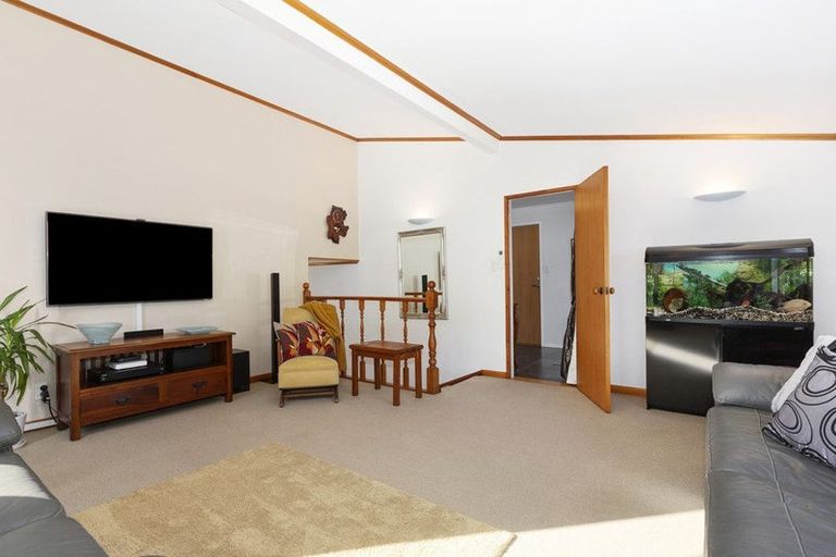 Photo of property in 19 Shackle Lane, Whitby, Porirua, 5024