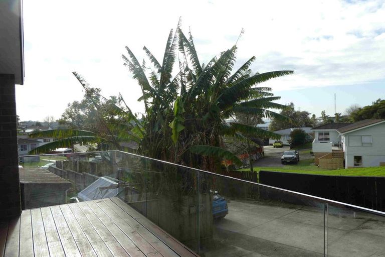 Photo of property in 39a Keegan Drive, Massey, Auckland, 0614