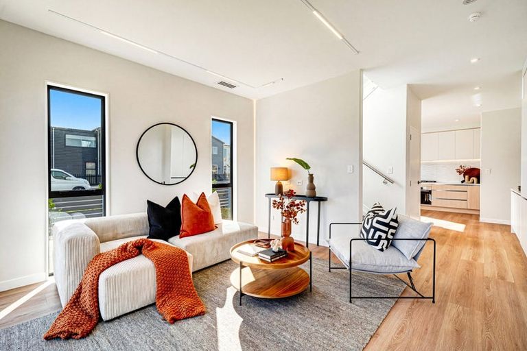 Photo of property in 1 Sails Road, Hobsonville, Auckland, 0616
