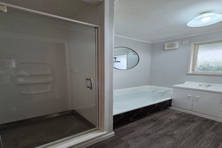 Photo of property in 21-a Kairanga Crescent, Wainuiomata, Lower Hutt, 5014