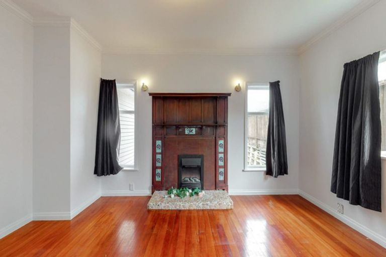 Photo of property in 55 Main Road, Titahi Bay, Porirua, 5022