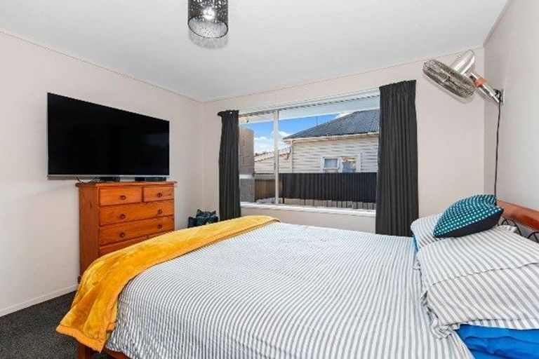 Photo of property in 1/716 Ferry Road, Woolston, Christchurch, 8023