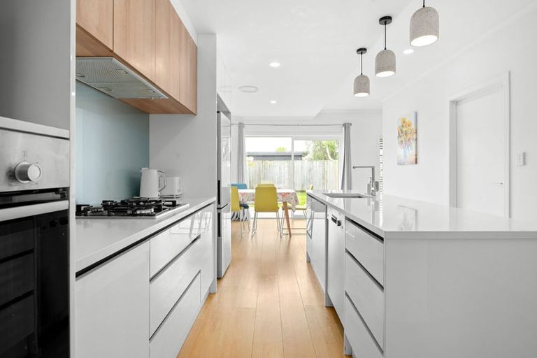 Photo of property in 1/7 Tudor Crescent, Chedworth, Hamilton, 3210