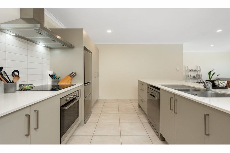 Photo of property in 6 Harakeke Way, Papamoa Beach, Te Puke, 3187