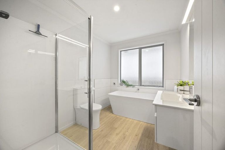 Photo of property in 30b Sycamore Grove, Lower Vogeltown, New Plymouth, 4310